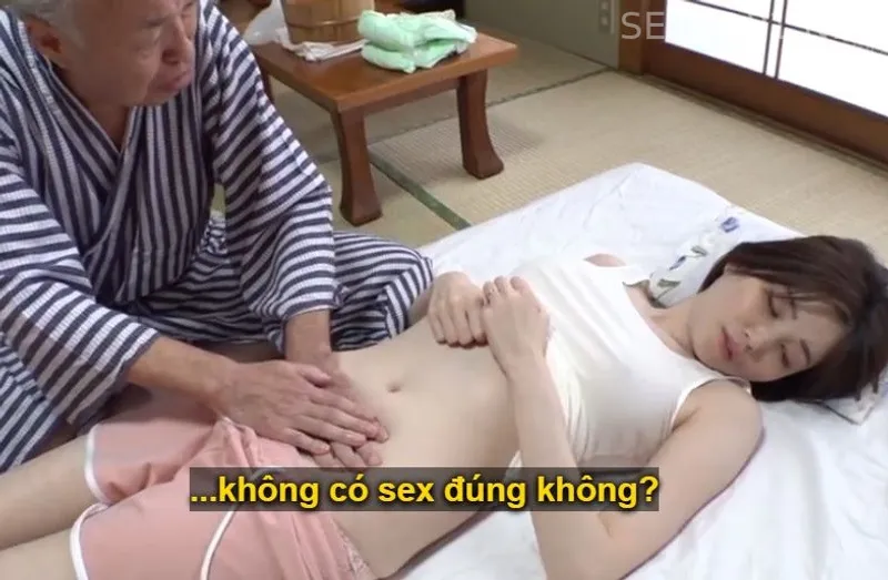 Bạn gái của con trai bị đau nhức nhờ bố ông chồng có nghề mát-xa đấm bóp và cái kết